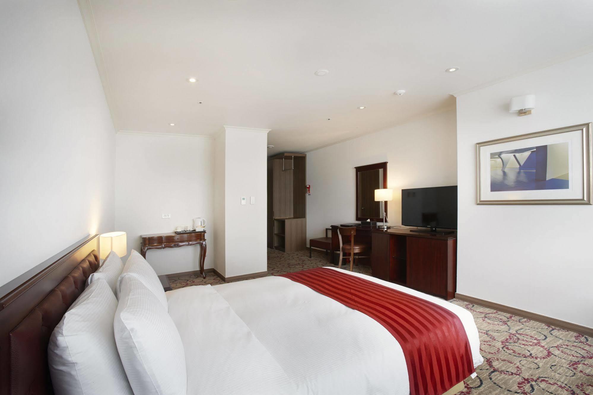 Stellar Marina Hotel Siheung Экстерьер фото