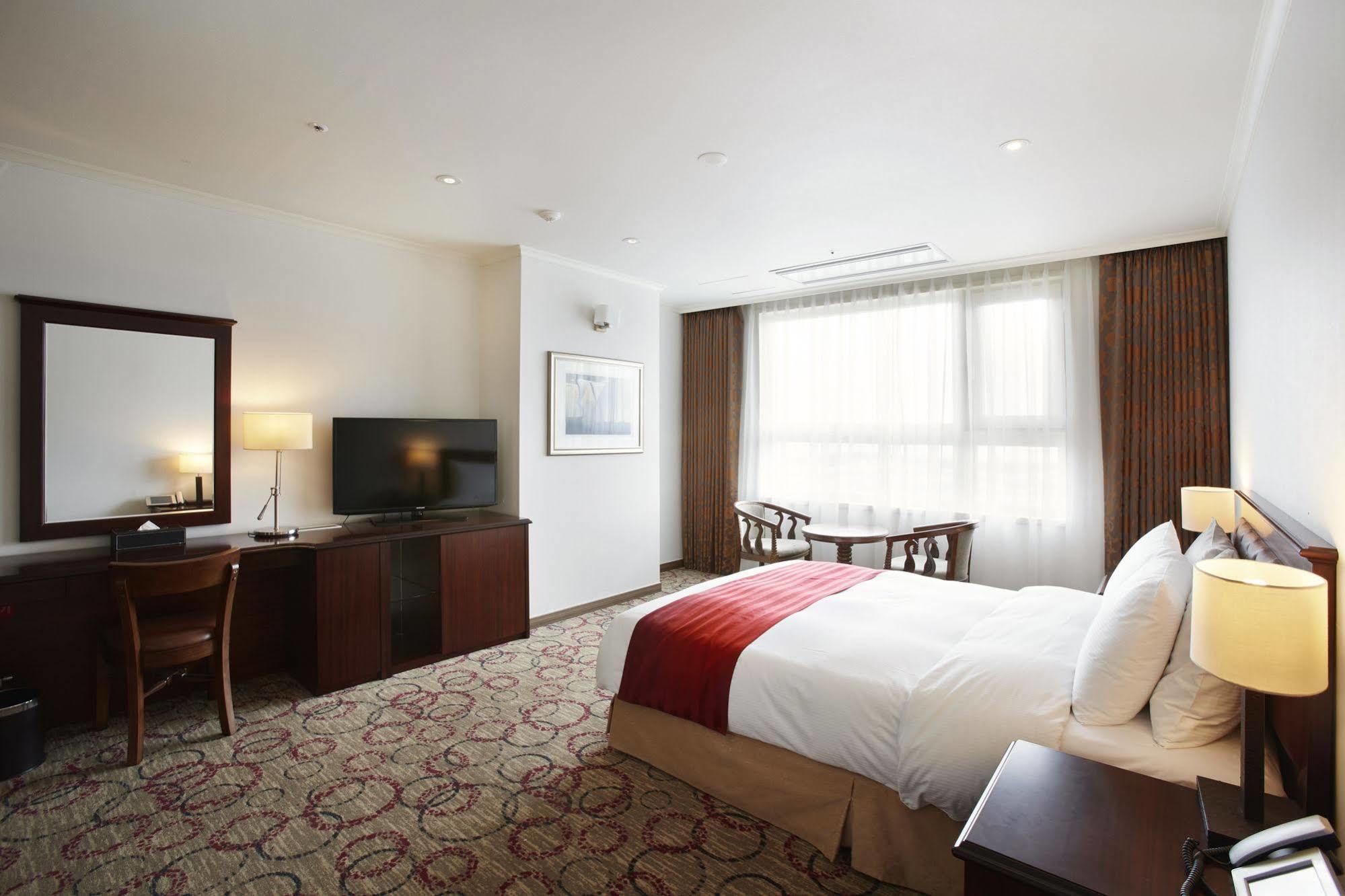Stellar Marina Hotel Siheung Экстерьер фото