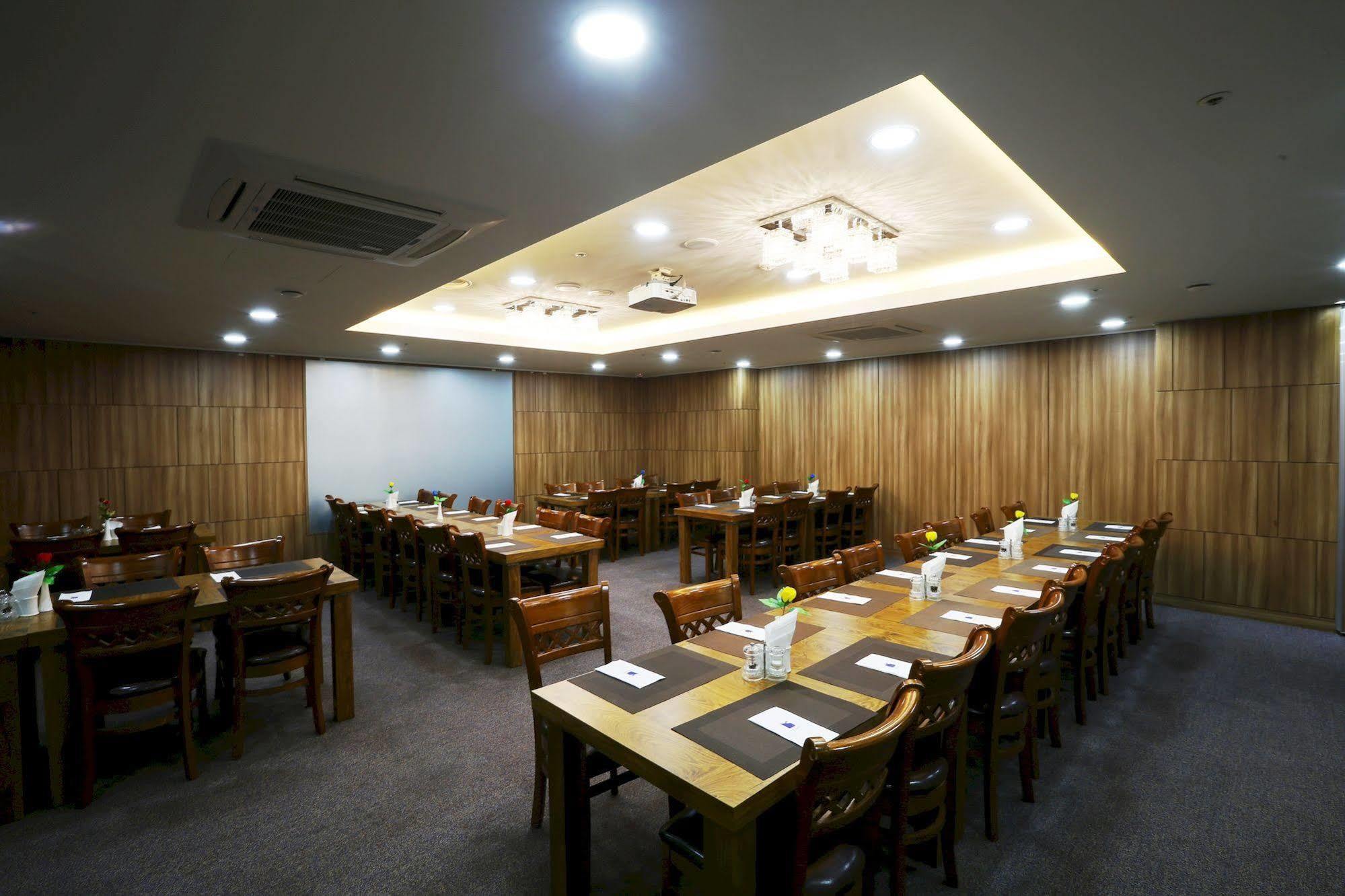 Stellar Marina Hotel Siheung Экстерьер фото