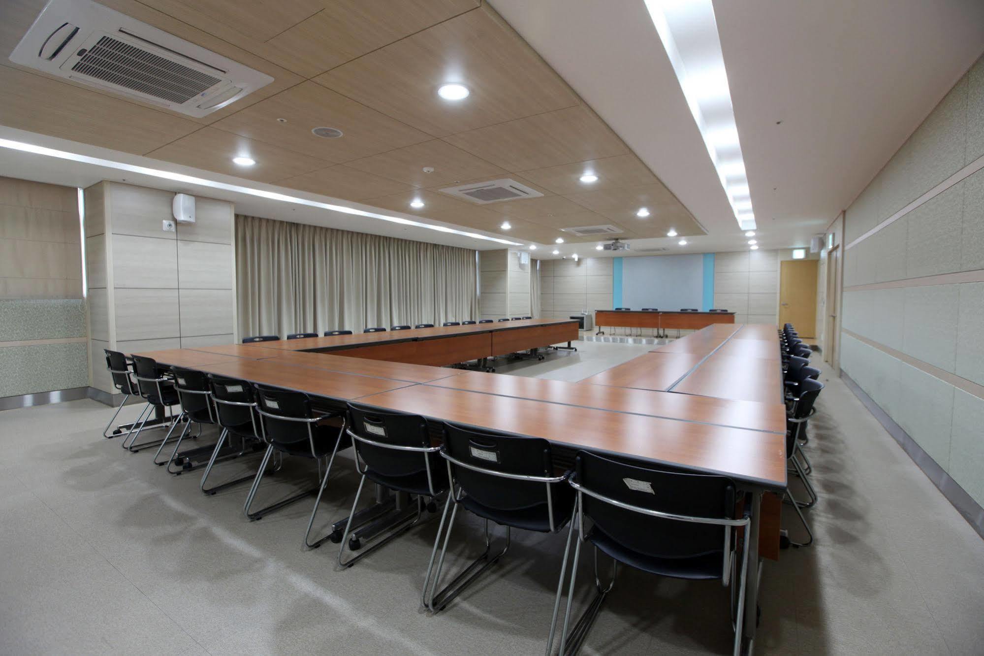 Stellar Marina Hotel Siheung Экстерьер фото